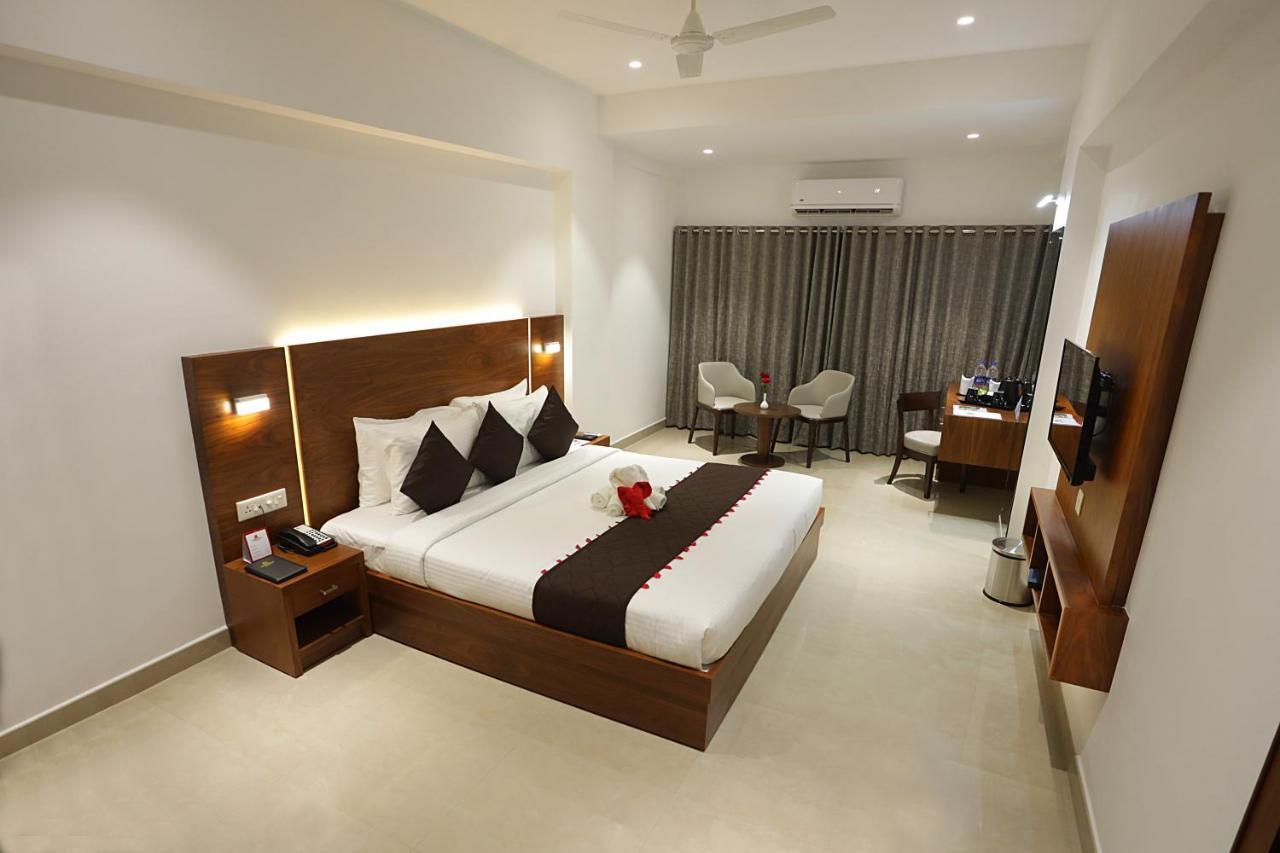 Iswarya Residency Hotell Kottayam Eksteriør bilde