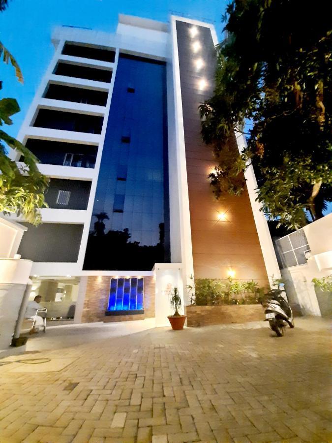 Iswarya Residency Hotell Kottayam Eksteriør bilde