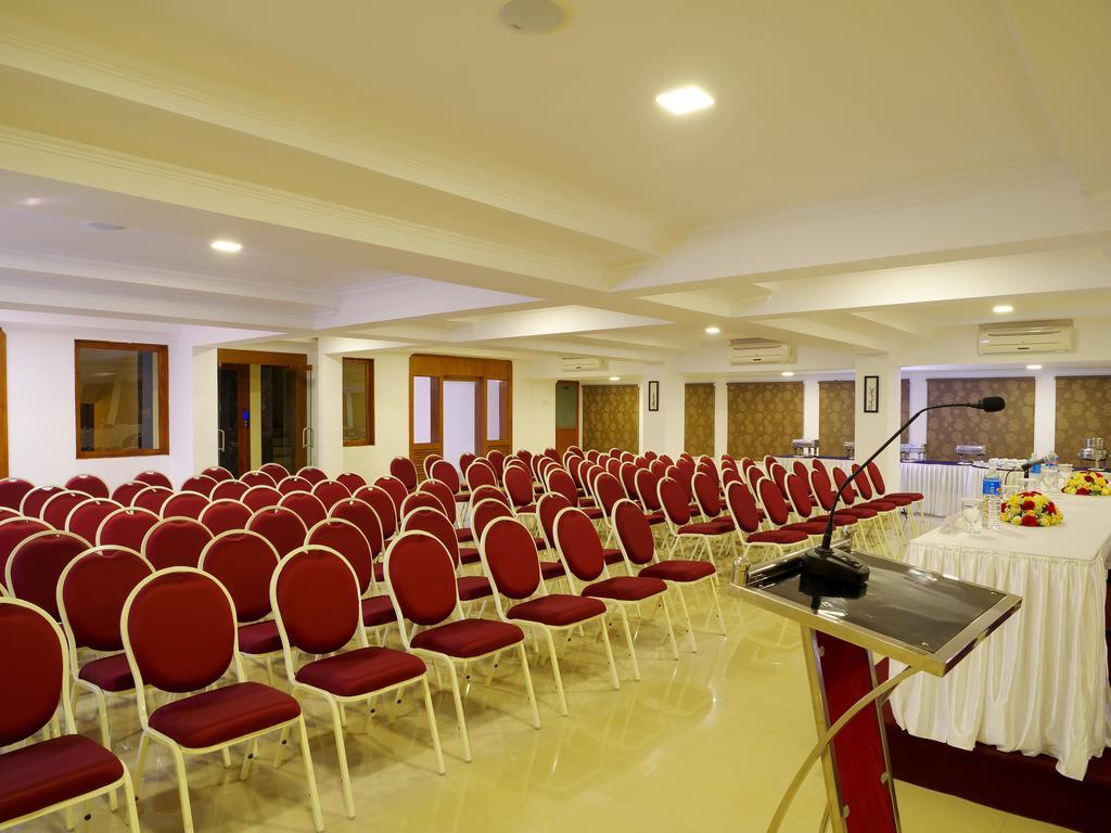 Iswarya Residency Hotell Kottayam Eksteriør bilde