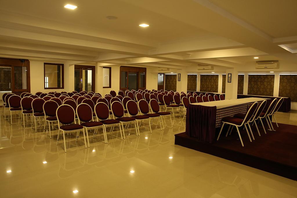 Iswarya Residency Hotell Kottayam Eksteriør bilde